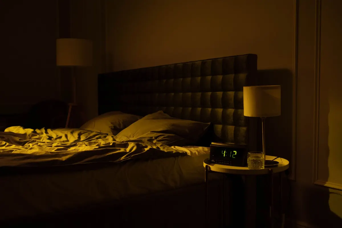 Surviving Night Shifts: A Police Officer's Guide to Sleep, Diet and Recovery
